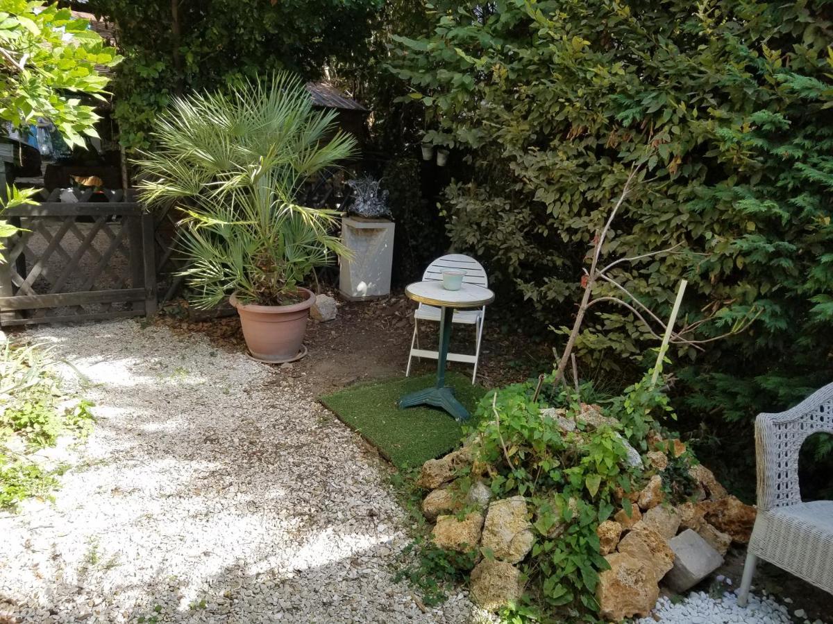 Normandy Cottage Gagny Exterior photo